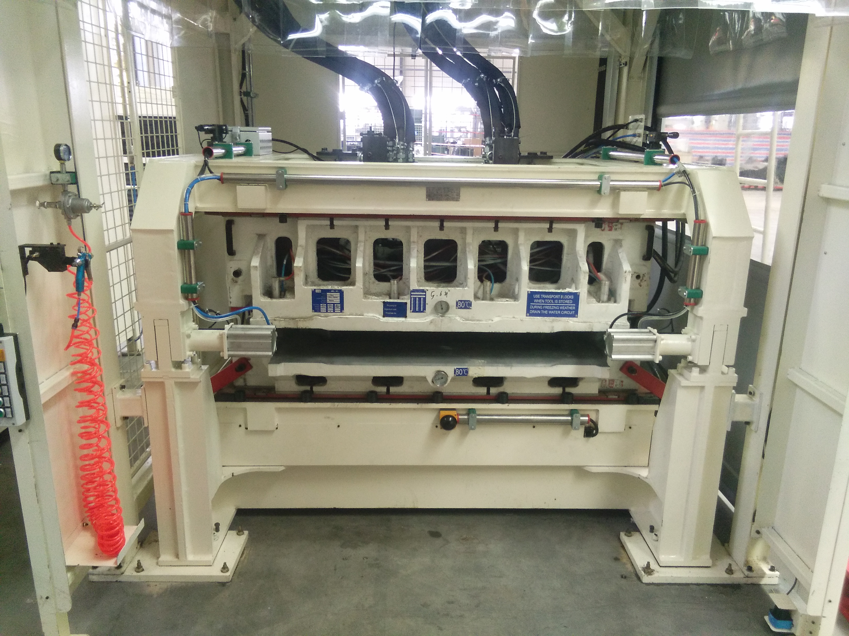 إنتاج سلسلة العفن